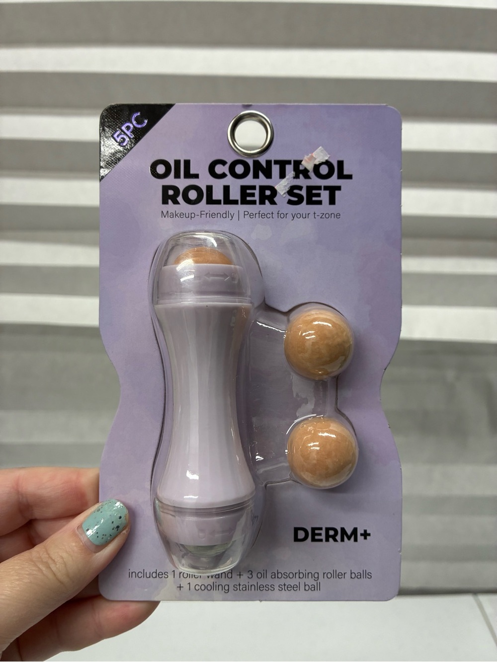 Oil Control roller set make up beauty self care
